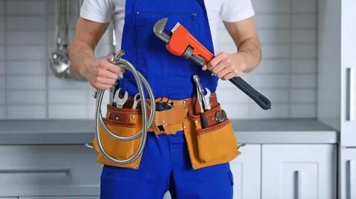 سباك في الشارقة